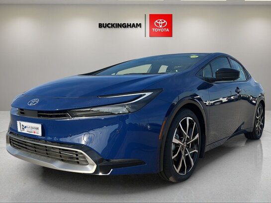 Toyota Prius hybride branchable 2026 2026 Bleu réservoir Toyota Prius hybride branchable 2026 2026 Bleu réservoir