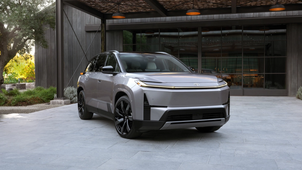 Toyota Highlander 2027 : prix, infos et fiche technique